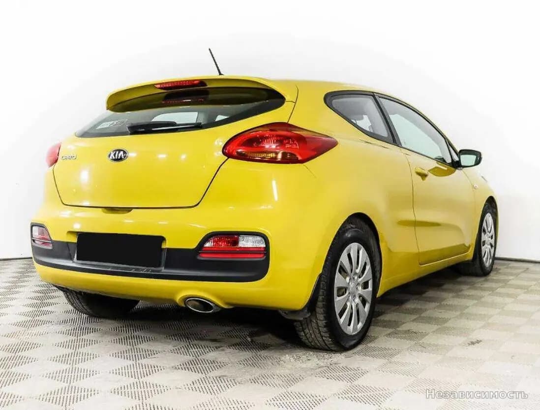 KIA Ceed 2015 с пробегом — фото 5