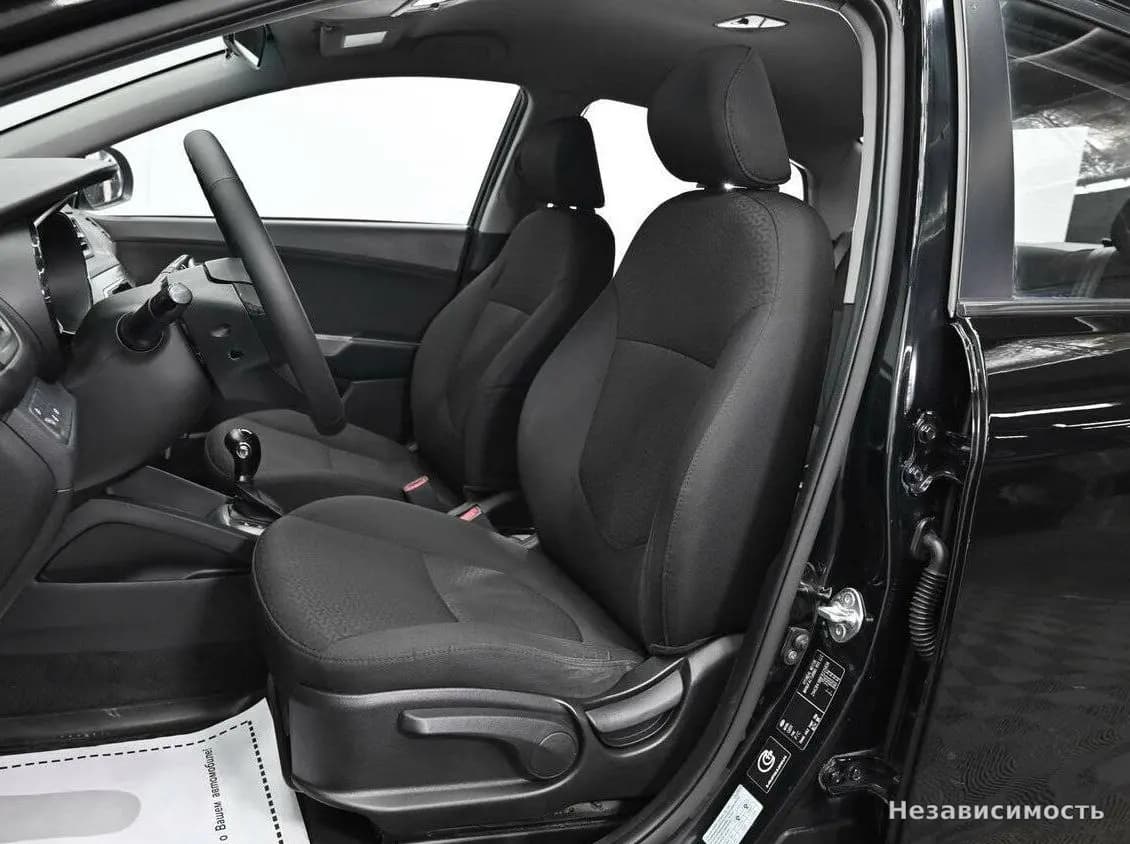 KIA Rio 2014 с пробегом — фото 5