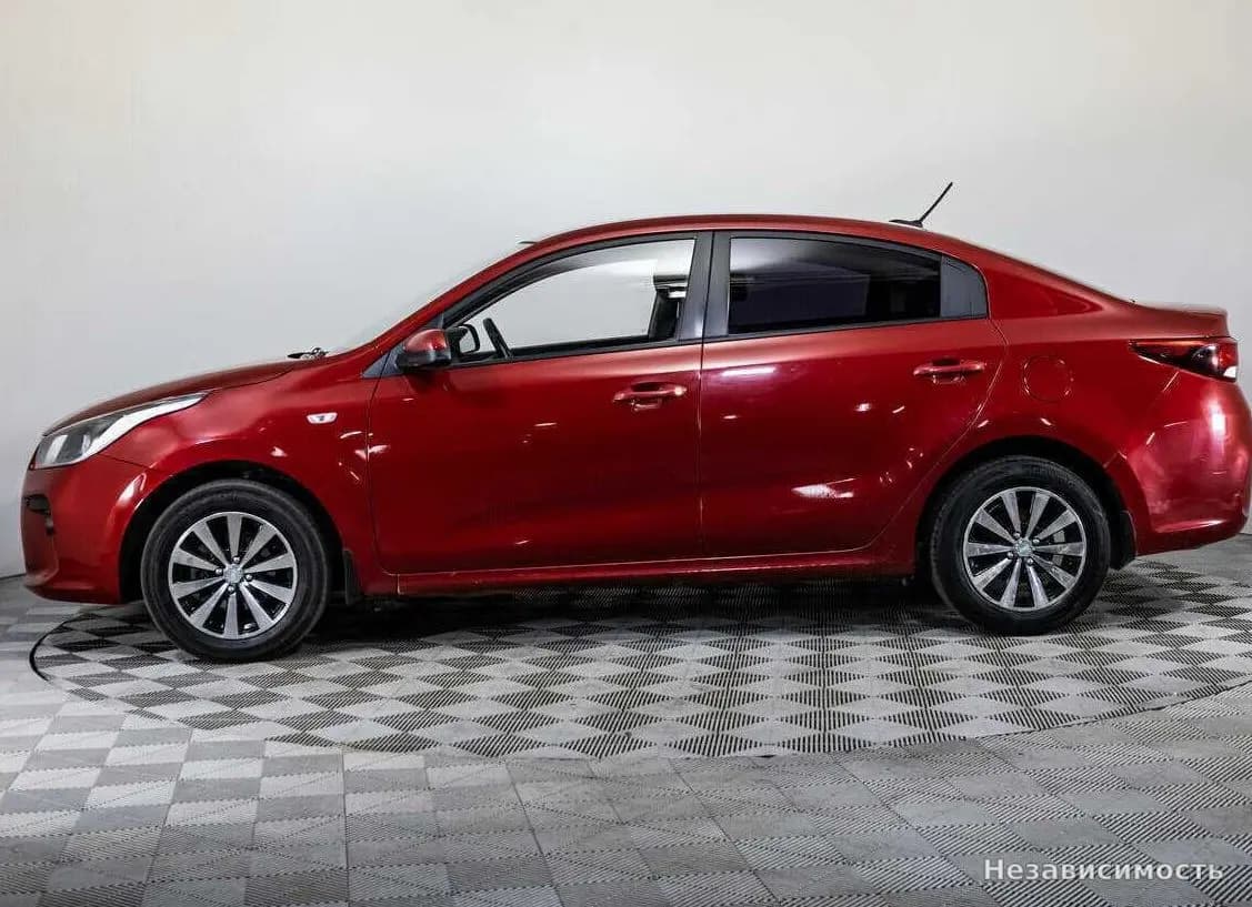 KIA Rio 2017 с пробегом — фото 8