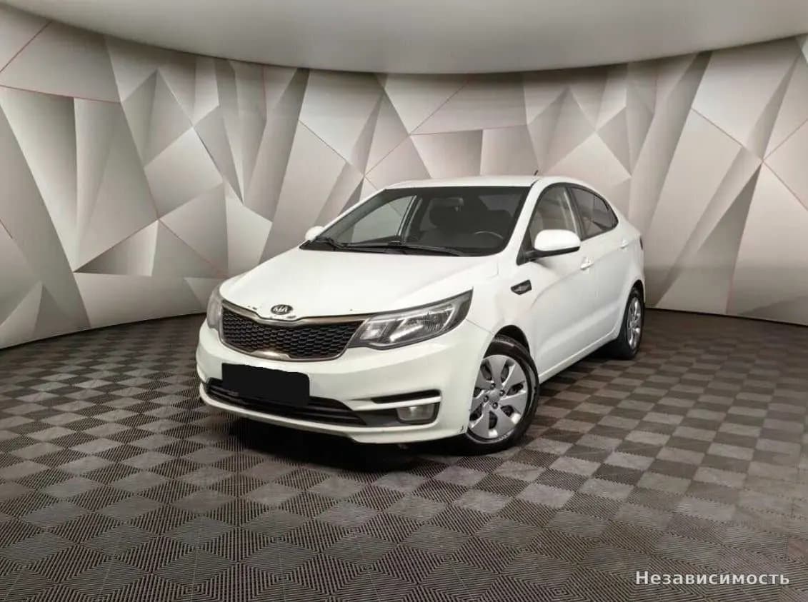 KIA Rio, 2015 с пробегом