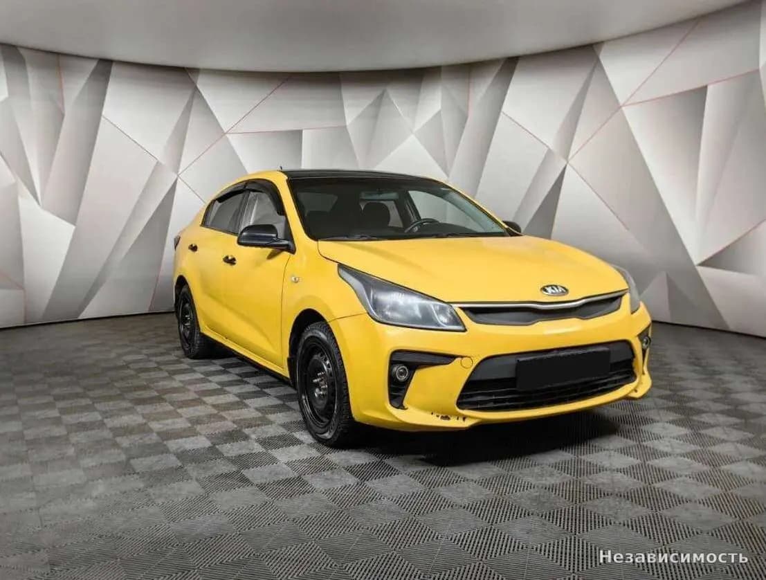 KIA Rio 2017 с пробегом — фото 3