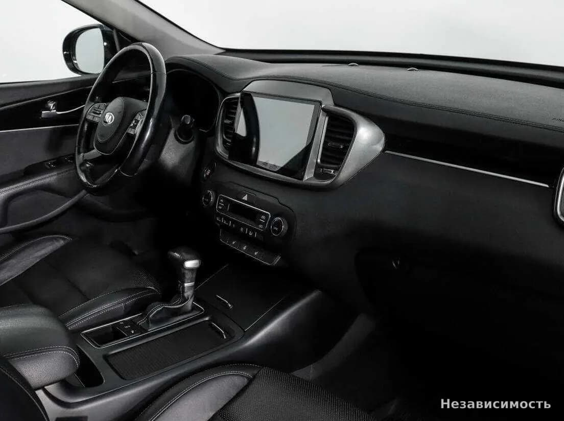 KIA Sorento 2019 с пробегом — фото 10