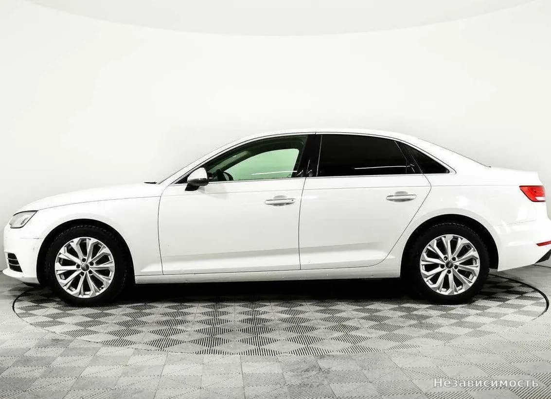 Audi A4 2016 с пробегом — фото 8