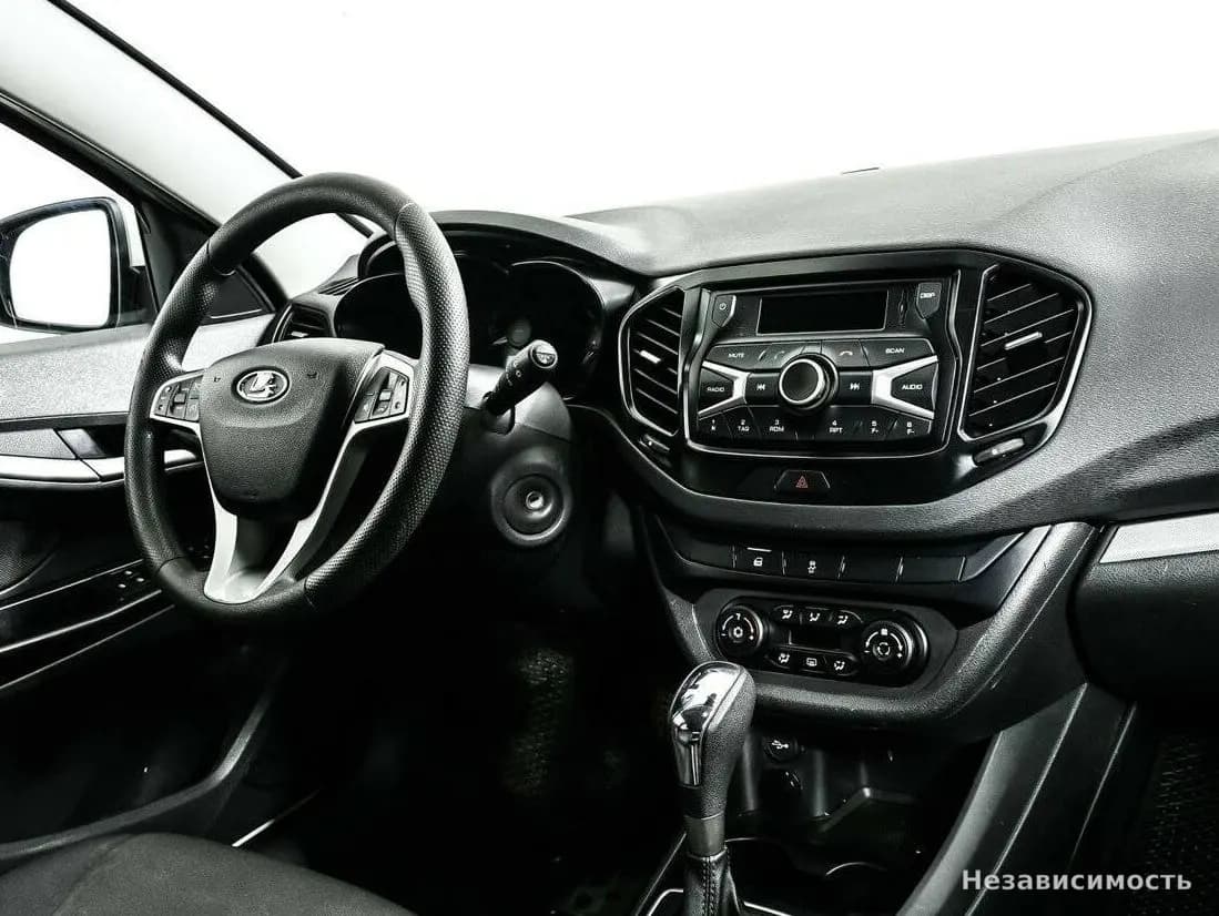 Lada Vesta 2020 с пробегом — фото 9
