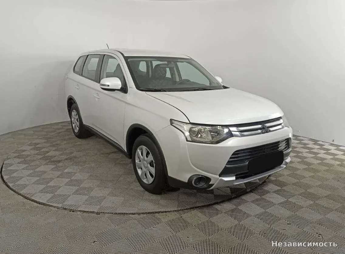 Mitsubishi Outlander 2014 с пробегом — фото 3