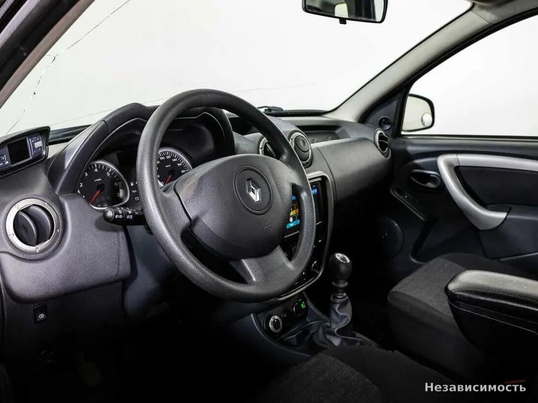 Renault Duster 2015 с пробегом — фото 10