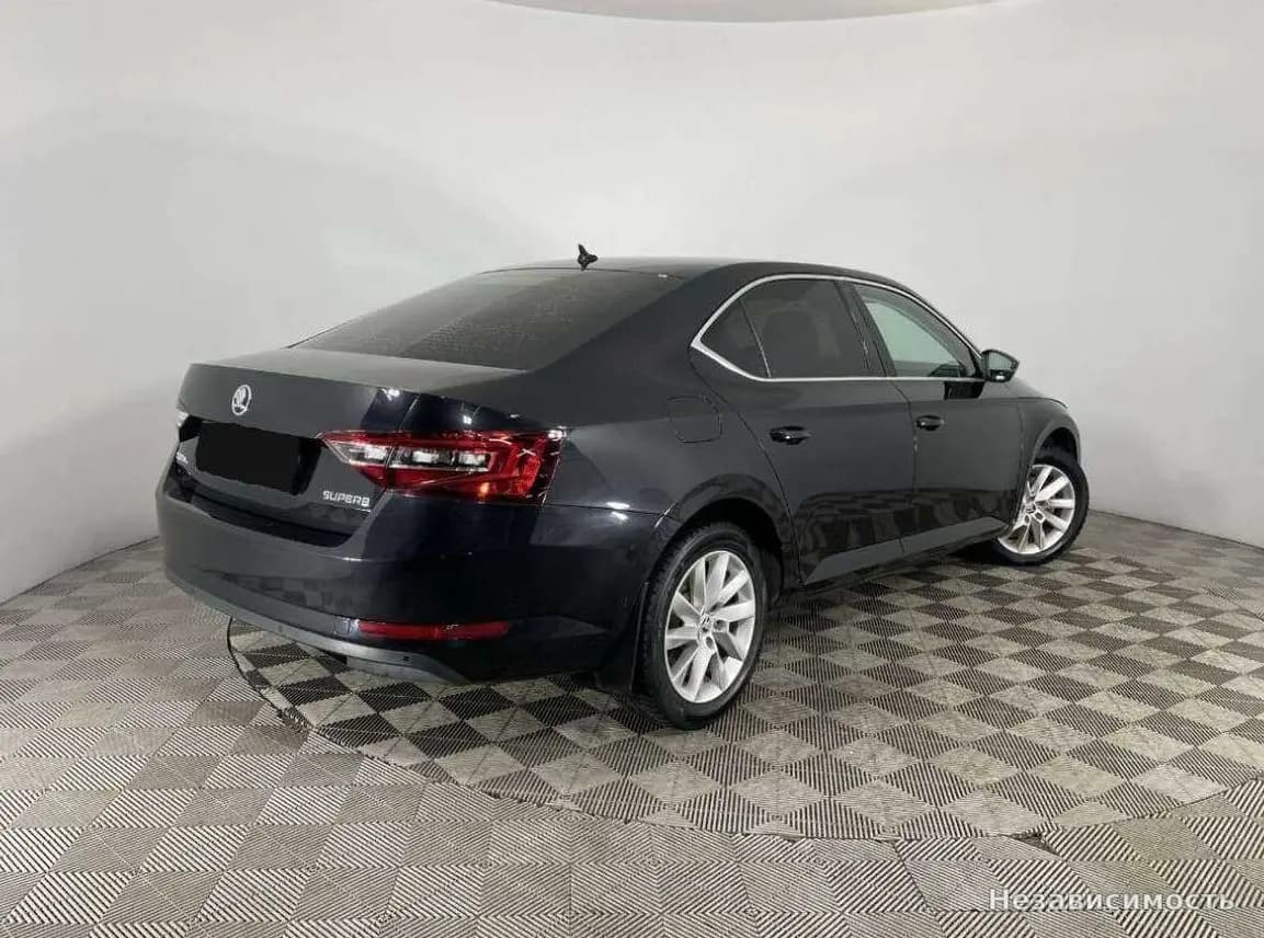 Skoda Superb 2018 с пробегом — фото 6