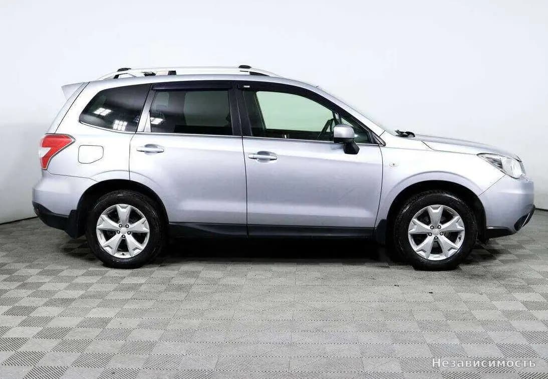 Subaru Forester 2015 с пробегом — фото 4
