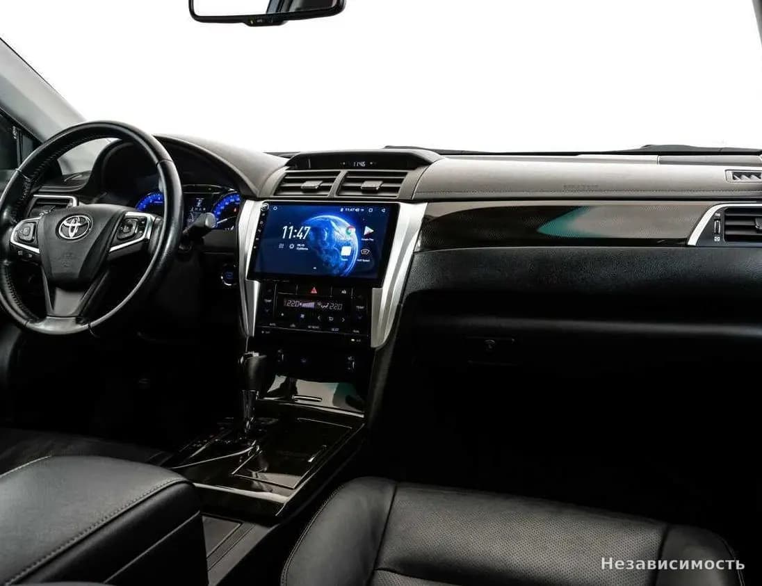 Toyota Camry 2015 с пробегом — фото 8