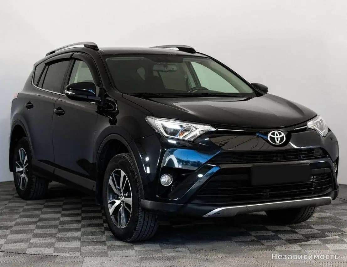 Toyota RAV4 VI (XA60) 2017 с пробегом — фото 3