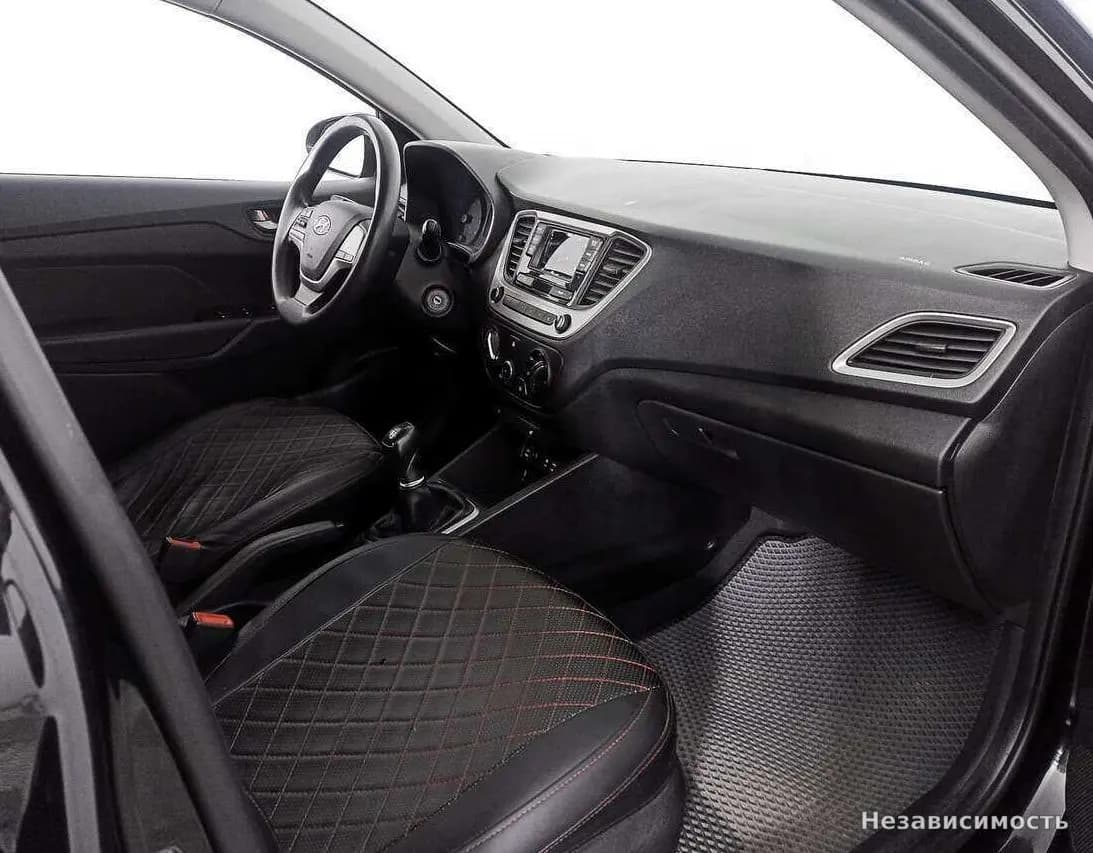 Hyundai Solaris 2018 с пробегом — фото 9